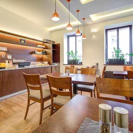 Penzion Kralovska Cesta Brno Exterior foto