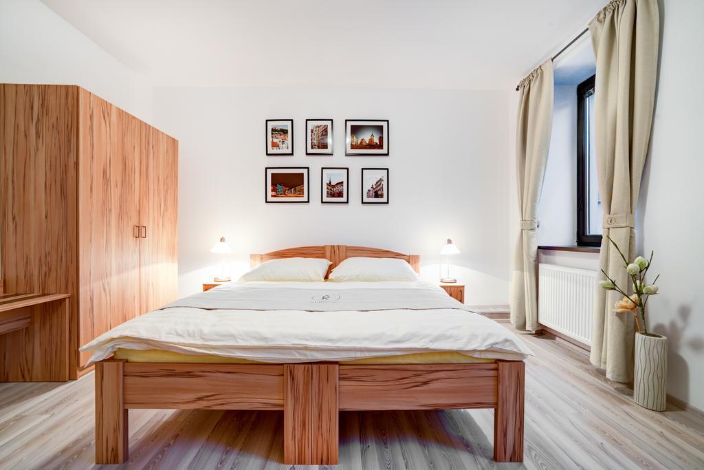 Penzion Kralovska Cesta Brno Cameră foto
